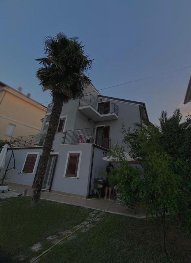 Dimora Il Campanile Chieti Exterior foto